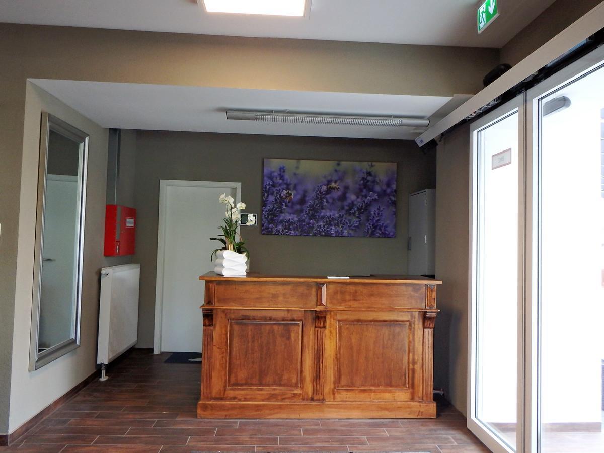 Garni Hotel Lavendelhof Nauen Ngoại thất bức ảnh