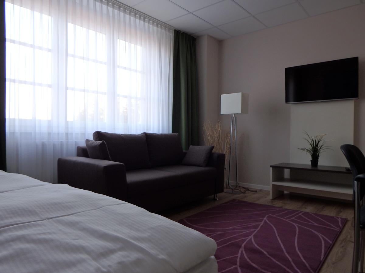 Garni Hotel Lavendelhof Nauen Ngoại thất bức ảnh